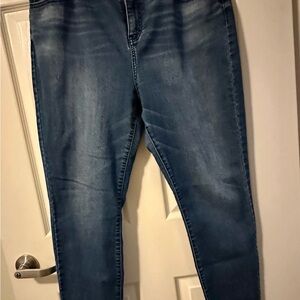 Jennifer Lopez Blue Skinny Jeans